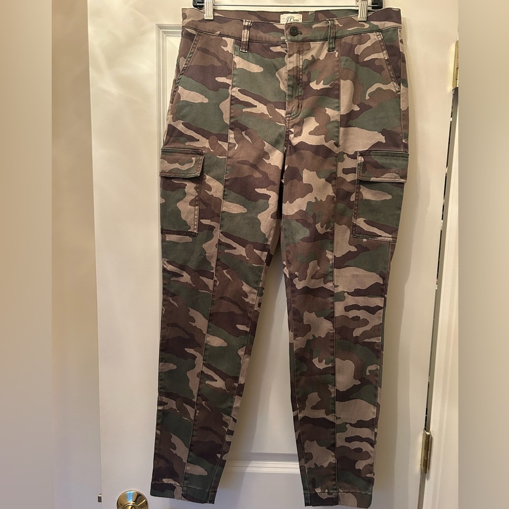 J Crew Camouflage Cargo Pants Size 31